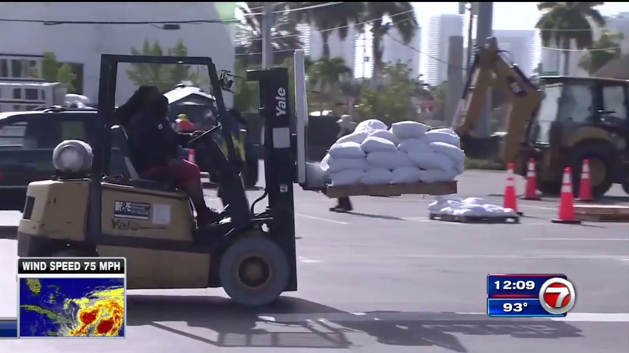 Over 1,500 bags of sand distributed to Hallandale Beach residents on