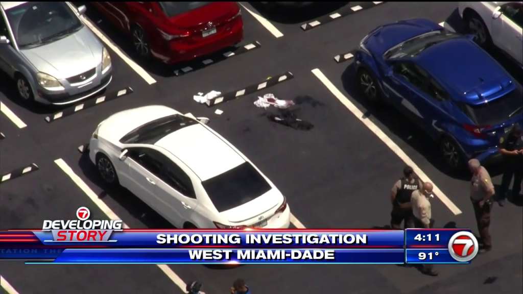 1 transported following shooting in parking lot of West Miami-Dade strip mall near FIU - WSVN ...