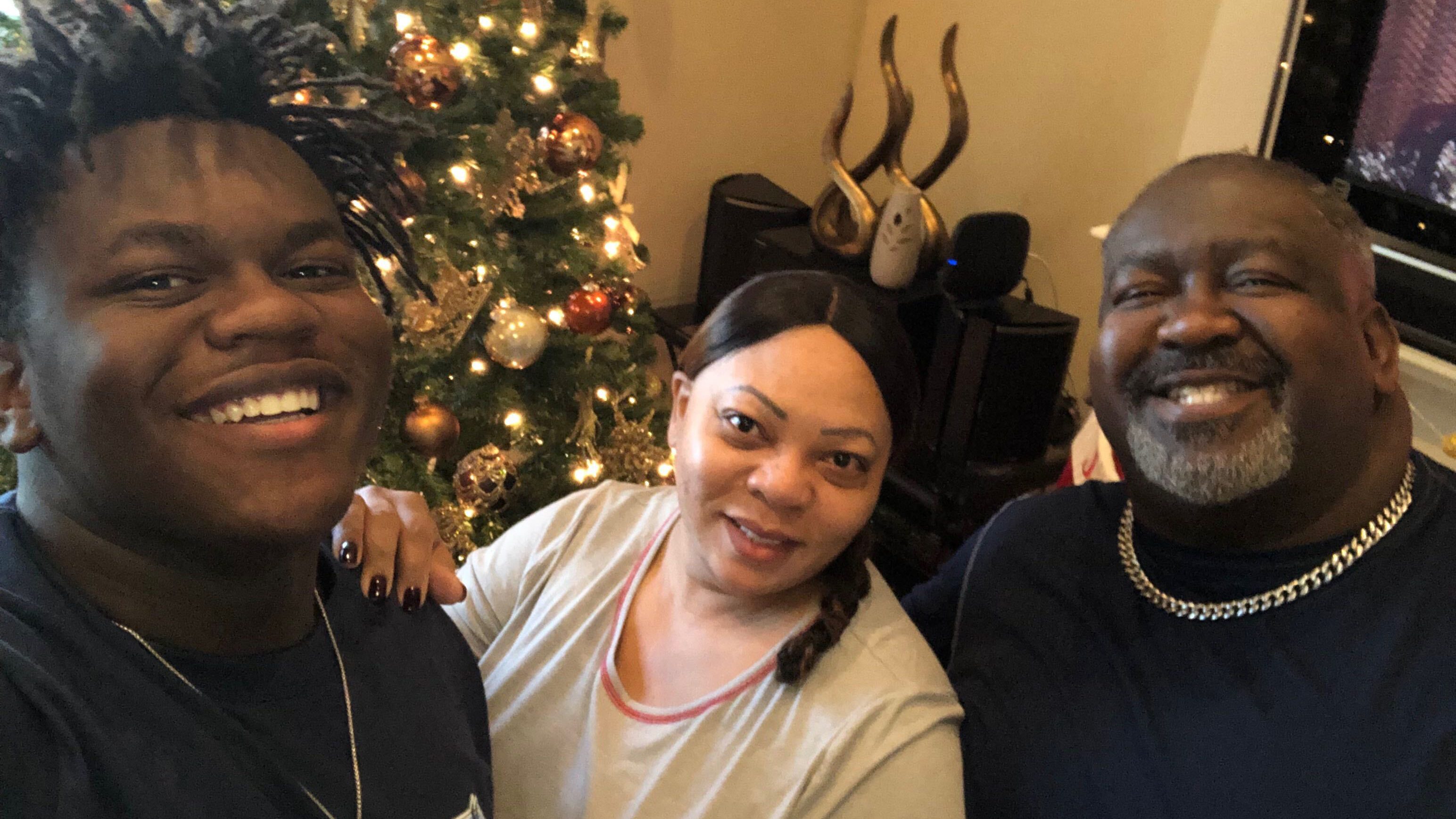 Erótico película just like our parents 2017. Child lost parents. Meet the parents zoolander volver. Just like our parents. Lost parents.