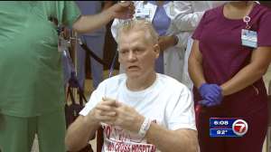 Former boxer knocks out COVID-19 after spending 2 months in hospital - WSVN 7News | Miami News, Weather, Sports | Fort Lauderdale