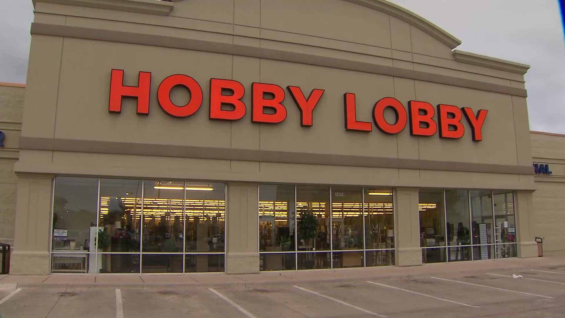 Hobby Lobby To Raise Minimum Wage To 17 Per Hour Wsvn 7news Miami News Weather Sports Fort Lauderdale