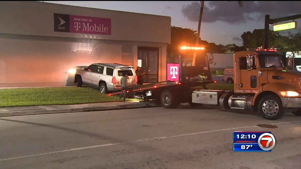 Police investigate fatal shooting in Hallandale Beach WSVN 7News