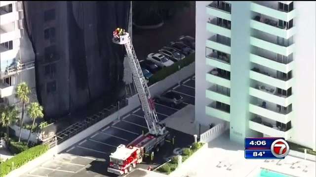2 workers rescued after scaffolding collapse in Miami Beach - WSVN ...