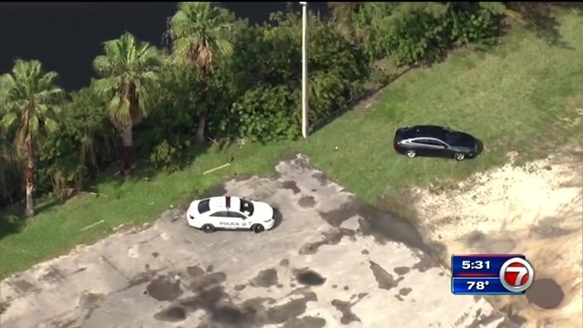 Man drowns in lake after fleeing from officers in Doral - WSVN 7News ...