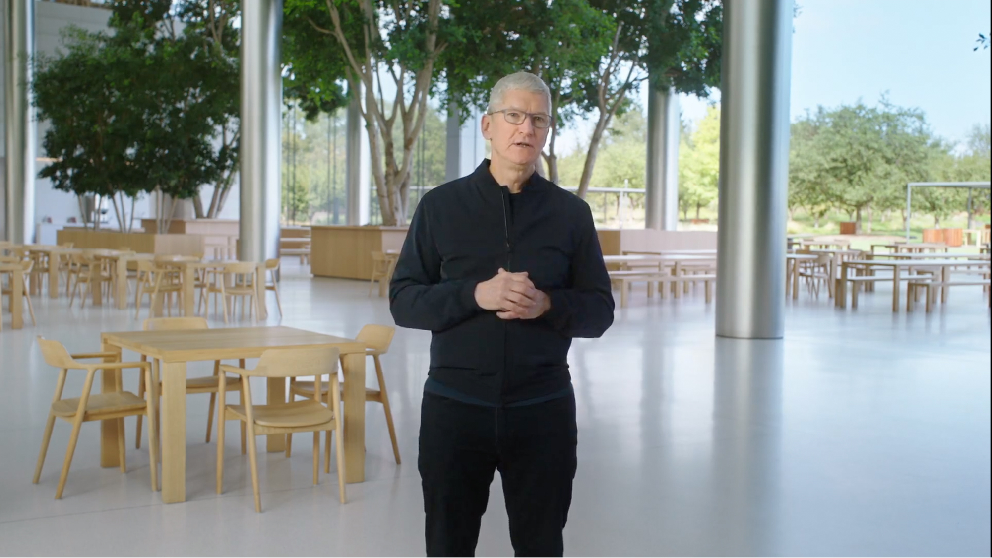 Tim Cook will step down as Apple CEO and hand reins over to the iPhone maker’s hardware leader