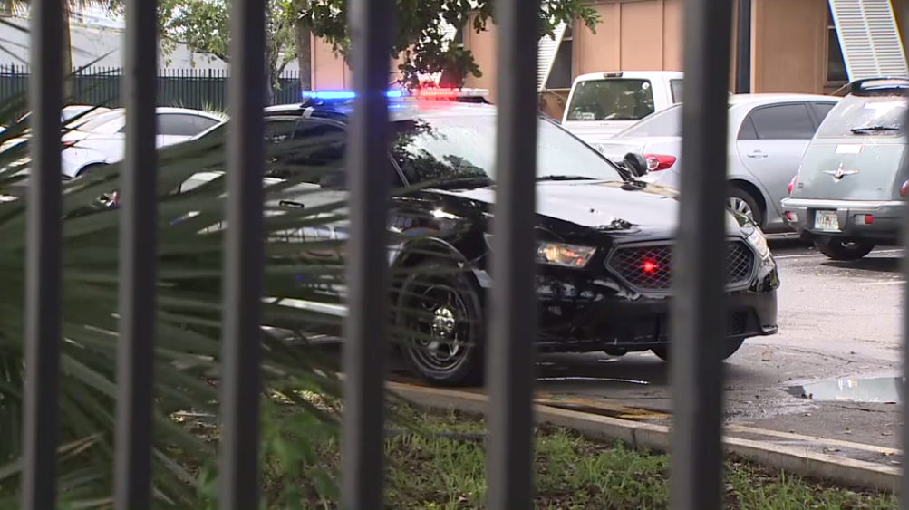 Man fatally shot at Lauderhill apartment complex WSVN 7News Miami