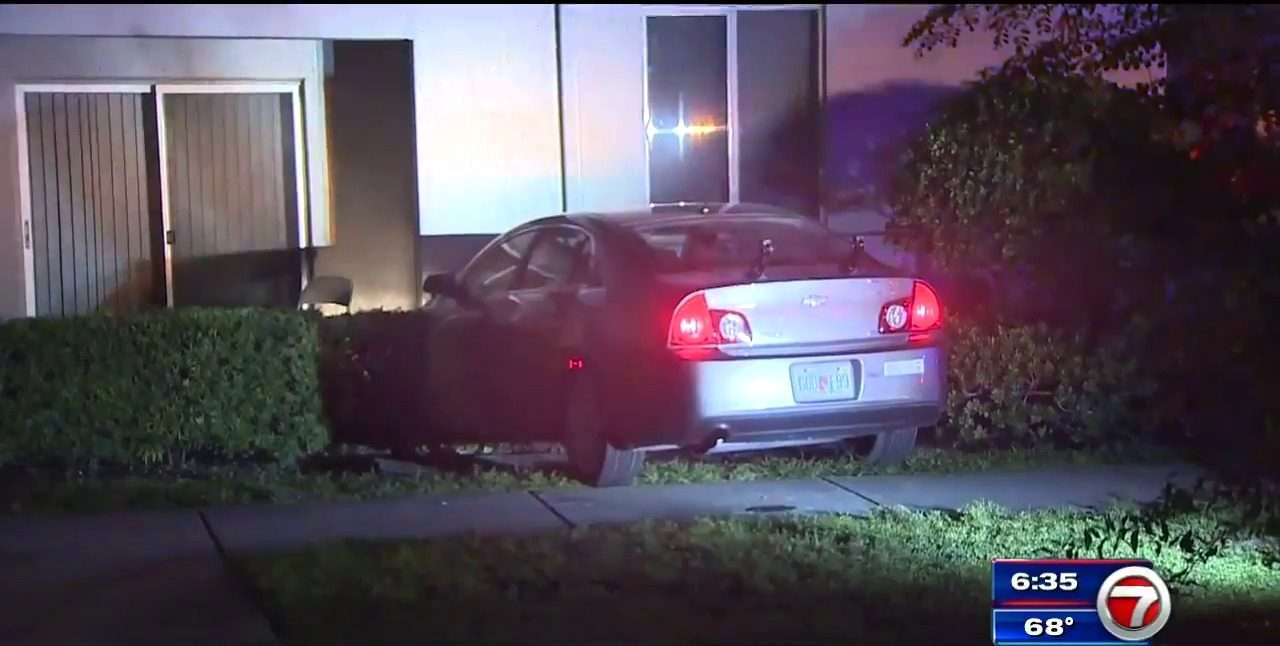 Driver OK after car crashes into building in Miami Gardens - WSVN 7News ...