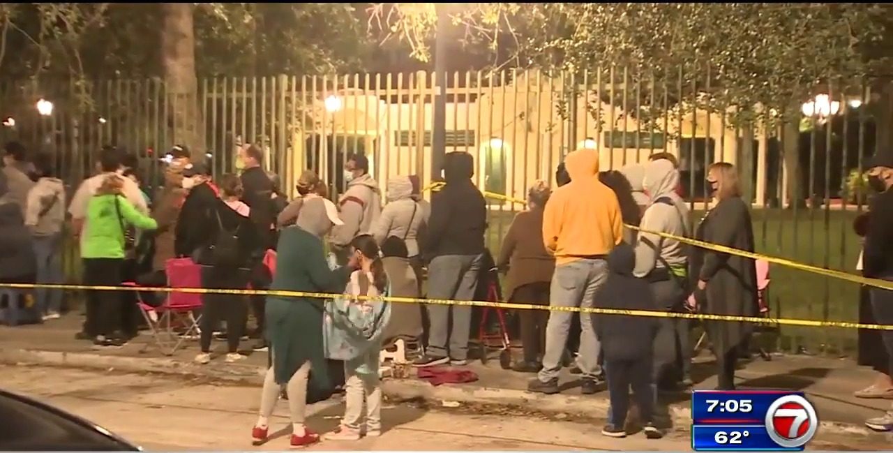 Long lines form in Miami as residents hope to receive $250 ...