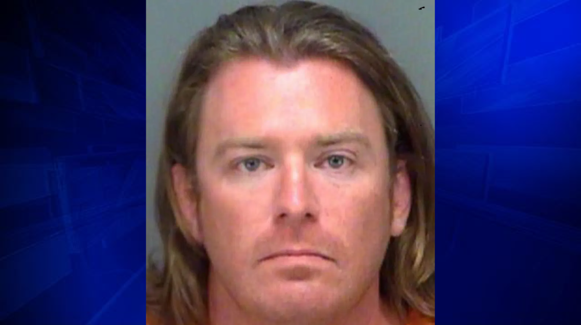 Florida man spotted with Pelosi lectern gets $25K bail – WSVN 7News