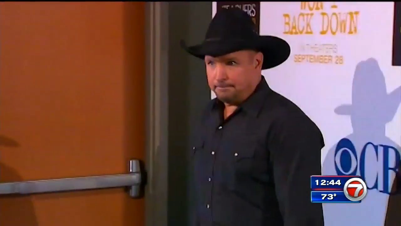 Garth Brooks cancels tour dates due to COVID surge WSVN 7News Miami