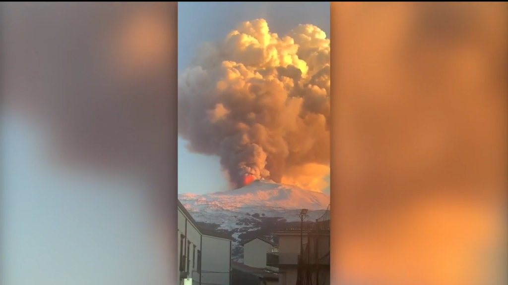Italy airport temporarily closed after volcano Mount Etna erupts - WSVN 7News | Miami News ...