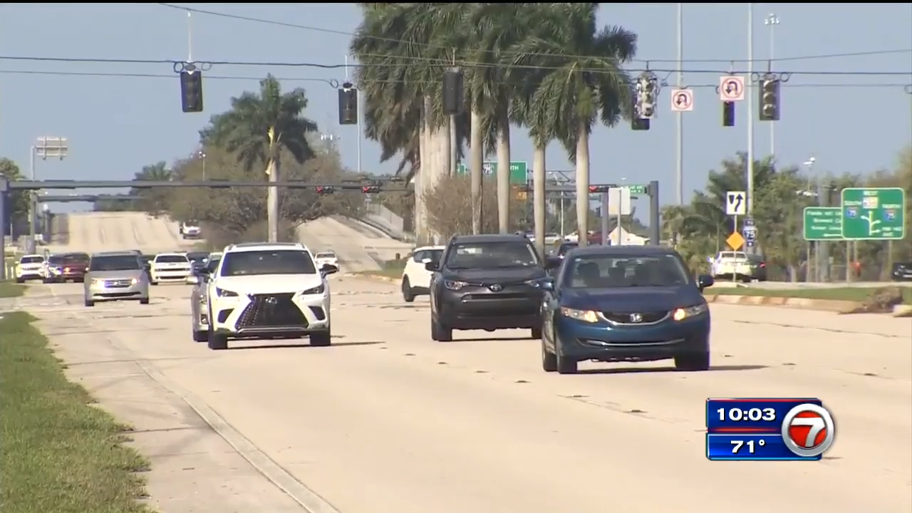 Driver crashes into police cruiser during traffic stop in Pembroke ...