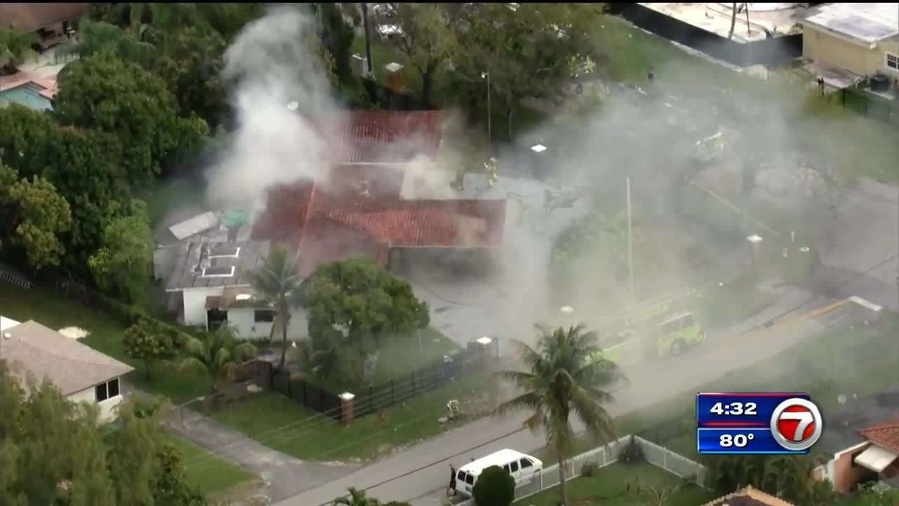 Fire causes damage to NE Miami-Dade home - WSVN 7News | Miami News ...