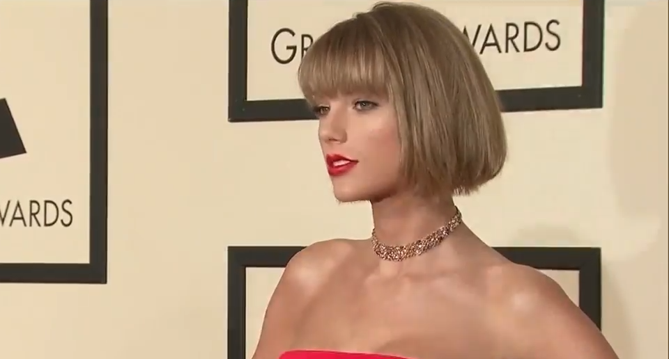 Taylor Swift turns out to see Travis Kelce, Kansas City Chiefs