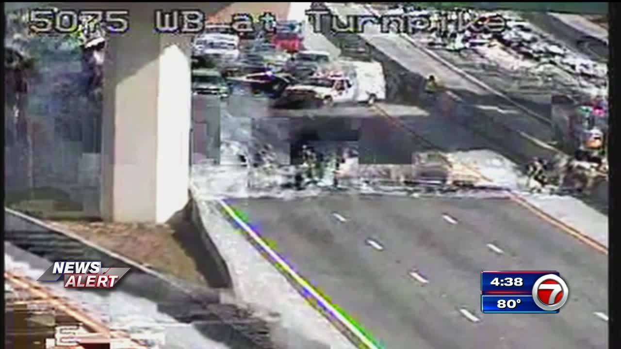 2 westbound I-595 lanes reopen after car fire in Davie - WSVN 7News ...