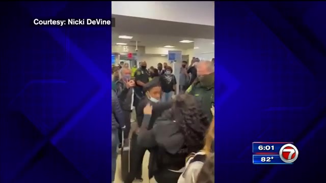 Fight breaks out at FLL terminal after travelers refuse to wear masks – WSVN 7News |  Miami News, Weather, Sports