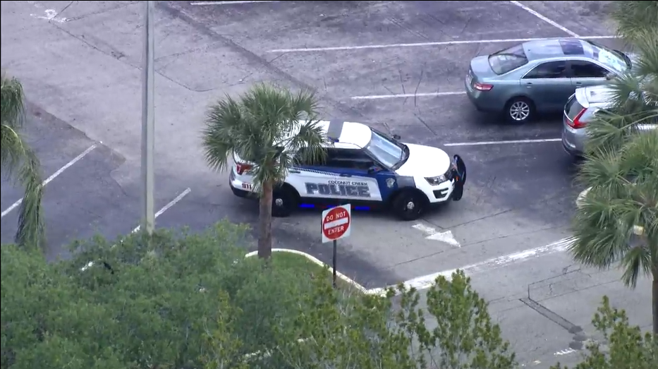 Coconut Creek Police give all clear after investigating bomb threat at