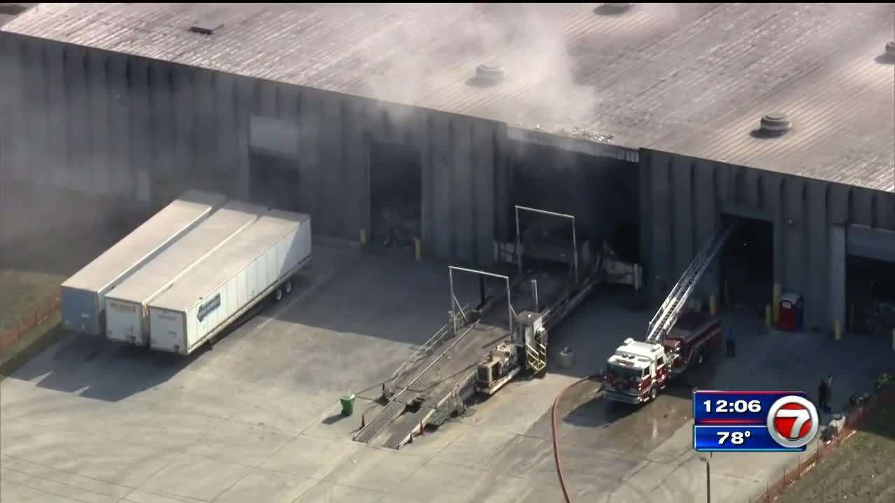 Fire breaks out at Pembroke Pines recycling facility - WSVN 7News ...