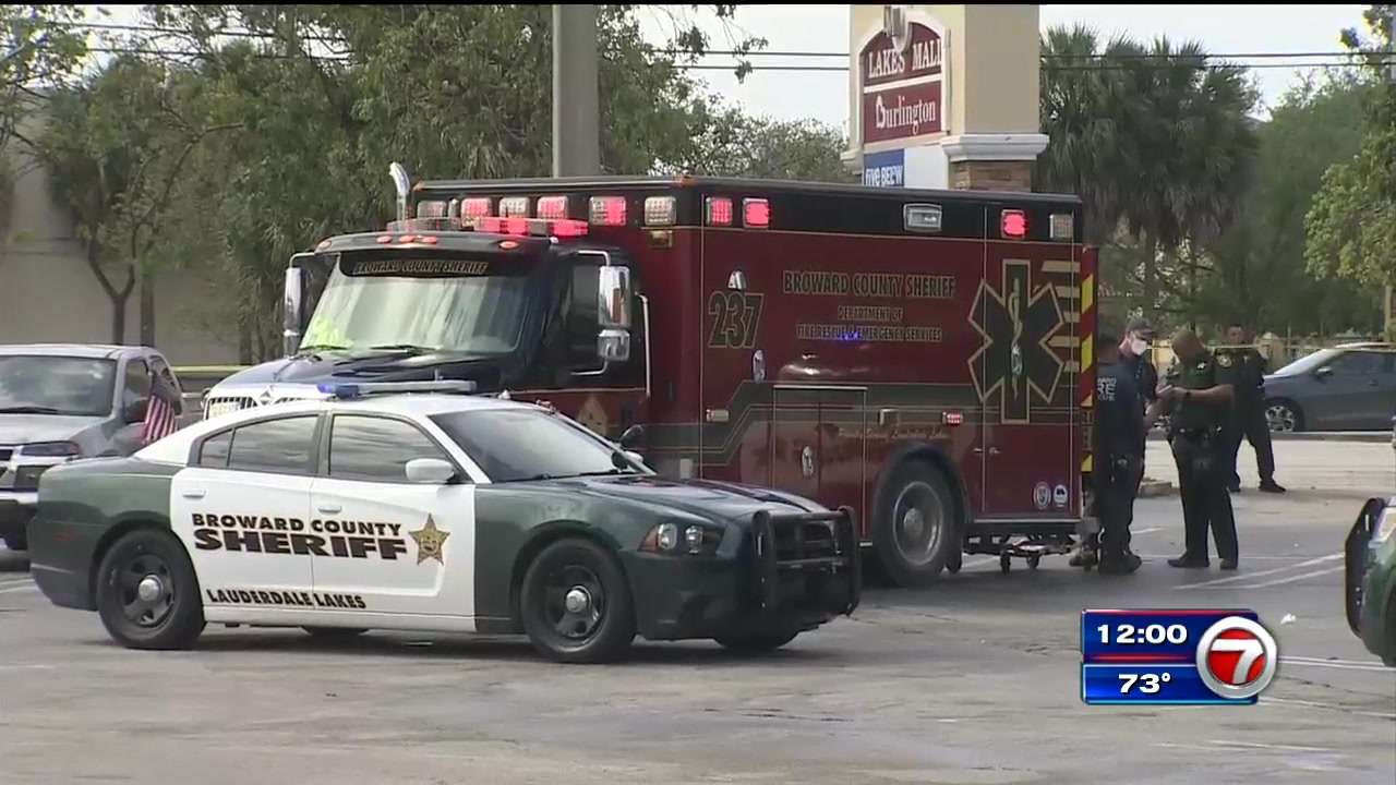 Man airlifted after shooting in Lauderdale Lakes - WSVN 7News | Miami ...