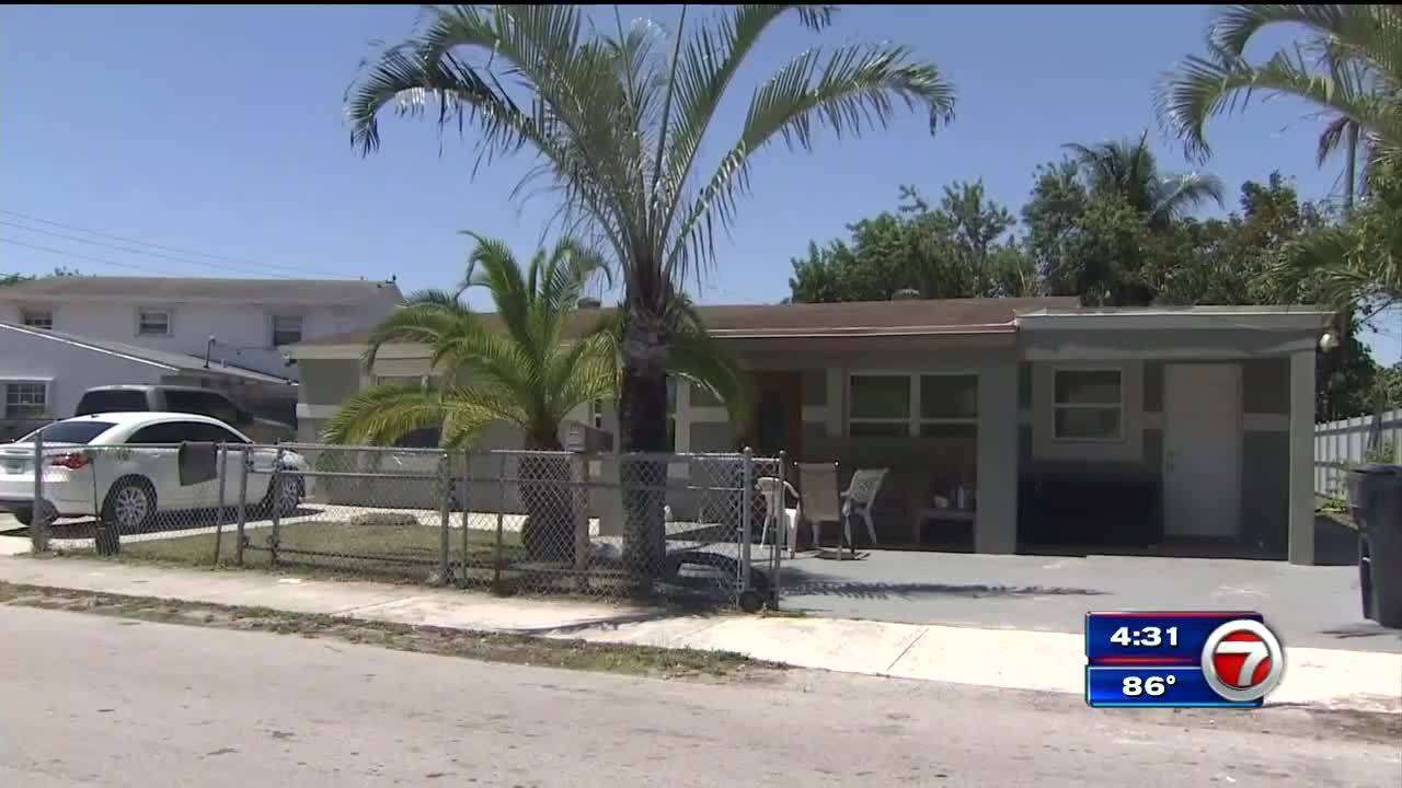 FBI investigation underway at Hollywood home - WSVN 7News | Miami News ...