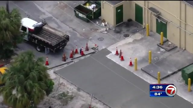 Businesses evacuated after gas leak at Lauderdale Lakes shopping plaza