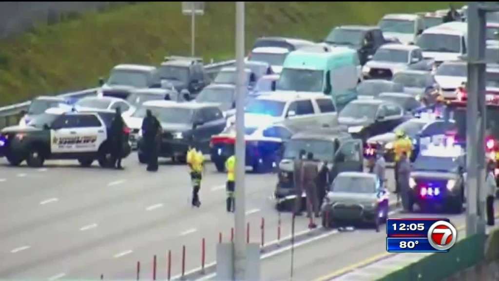 1 dead, 1 transported with serious injuries following crash along I-95