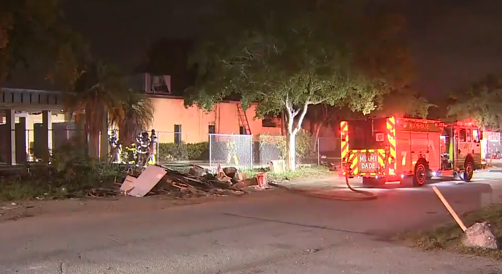 Firefighters extinguish fire at abandoned building in OpaLocka WSVN