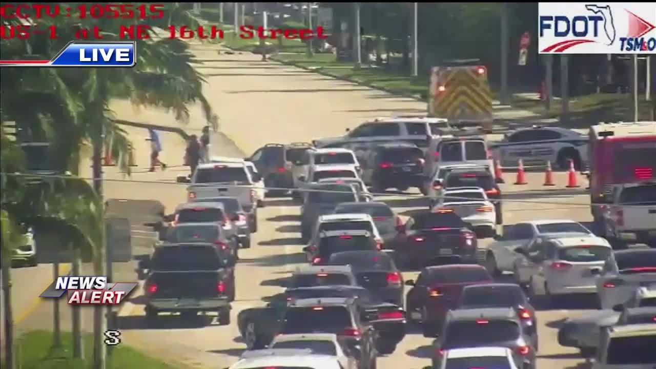 Police investigate fatal motorcycle crash in Fort Lauderdale WSVN