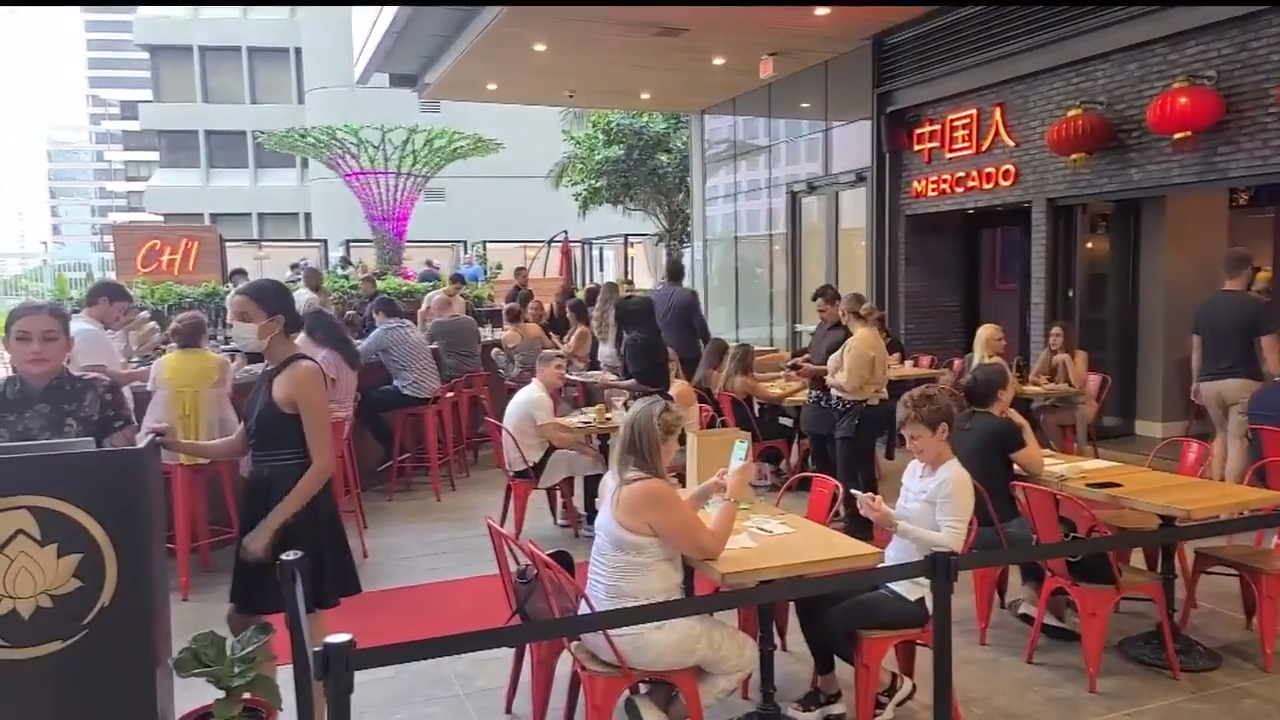 Chi Sets Dining At Brickell City Center In Perfect Balance Wsvn 7news Miami News Weather Sports Fort Lauderdale