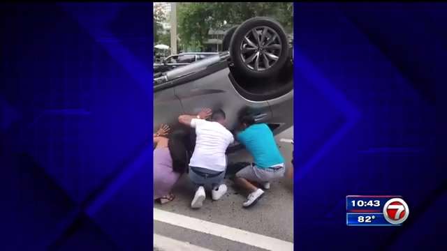 Good Samaritans rush to help victims of rollover wreck in Brickell; no ...