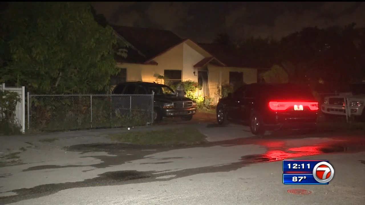 6 residents OK after house fire in Miami Gardens - WSVN 7News | Miami ...