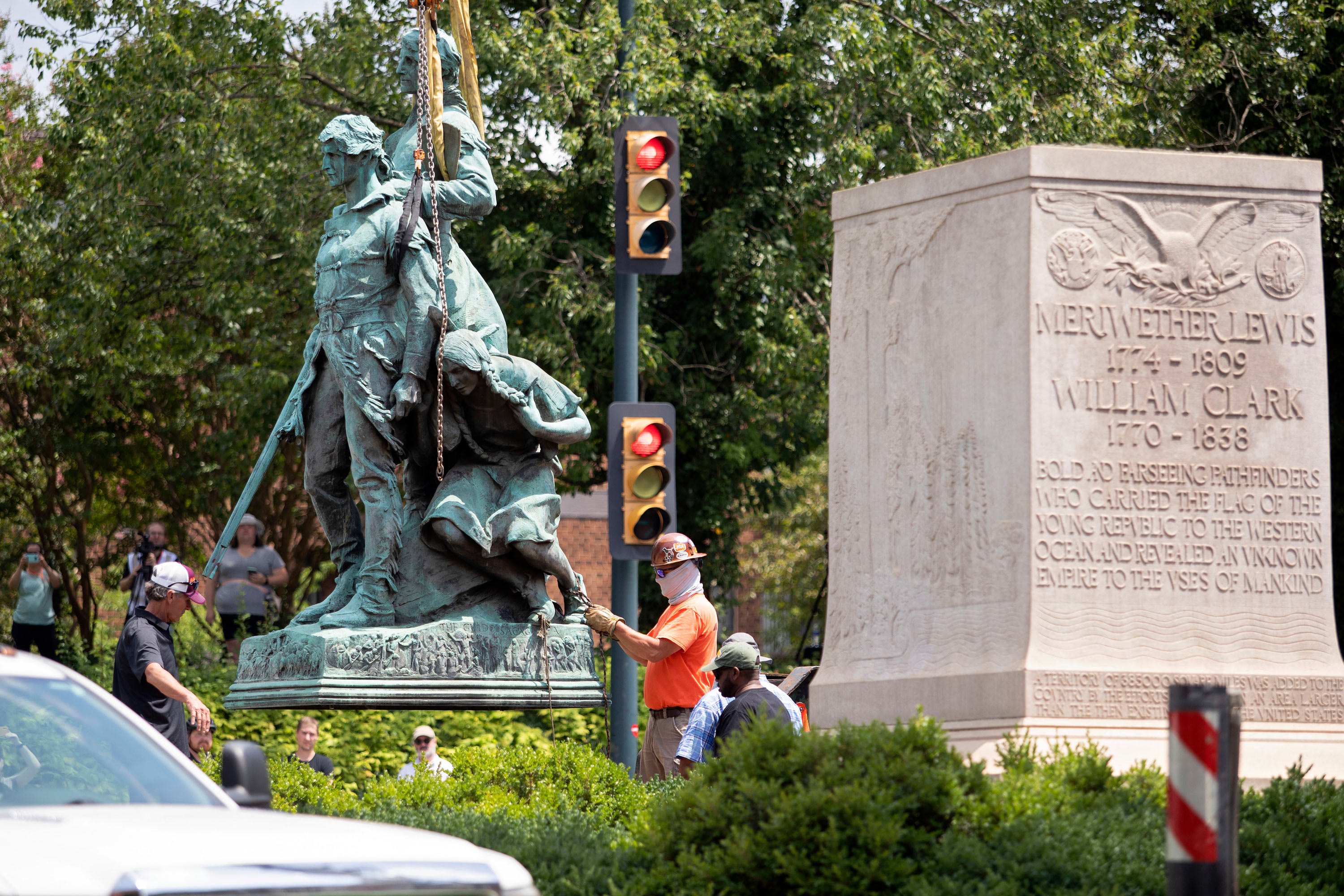 Charlottesville removes Lewis and Clark statue featuring Sacagawea