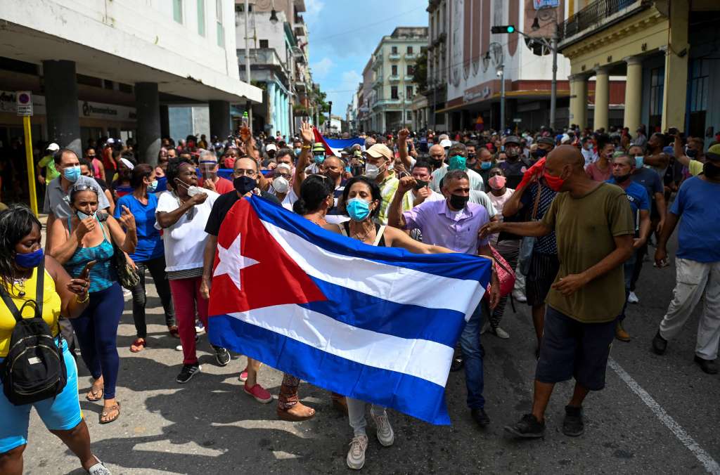 Más de 100 personas arrestadas o desaparecidas en Cuba luego de