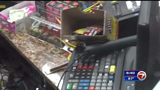 Robber swipes cash register from Miami gas station - WSVN 7News | Miami ...