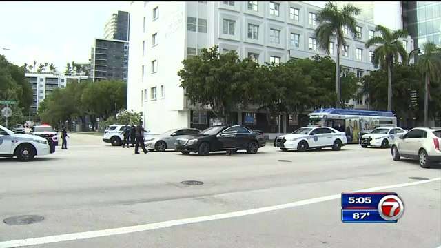 BSO detectives arrest car thief in Miami after Mercedes stolen in ...