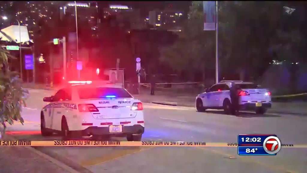 Victim dies following double shooting near FTX Arena in Miami WSVN