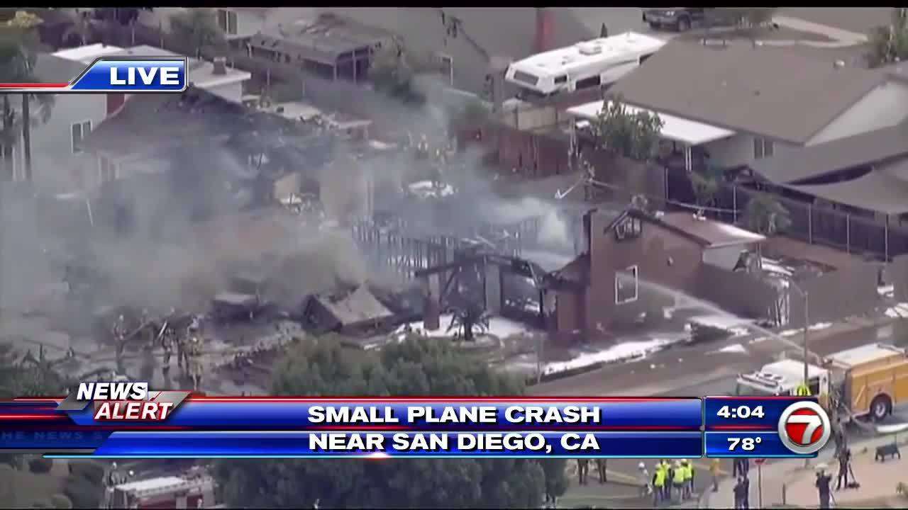 At least 2 dead in California plane crash that burned homes - WSVN ...