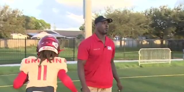 Former South Florida Football Star Willie Williams Shares His Journey As Coach Personal Trainer Mentor Wsvn 7news Miami News Weather Sports Fort Lauderdale