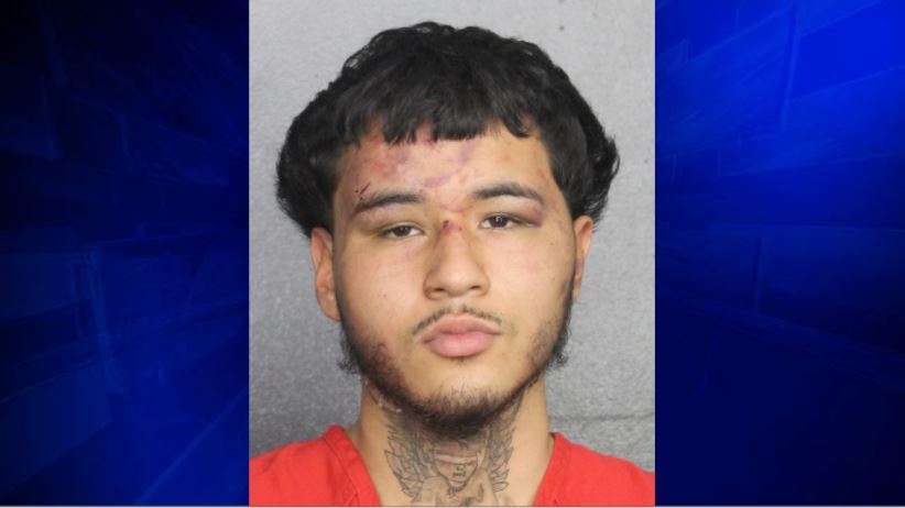 Suspect in custody after fatally shooting Hollywood Police officer ...