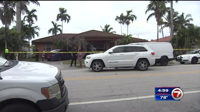 3 armed men rob 4 outside Hialeah home; victim hospitalized with glass ...