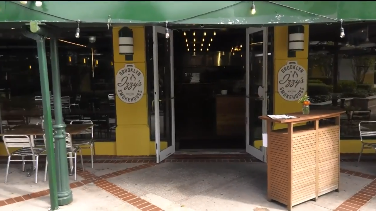 Popular Brooklyn restaurant Izzy’s Smokehouse opens Aventura location