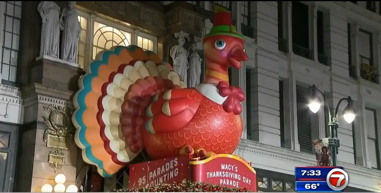 Bastrop waart thanksgiving hours