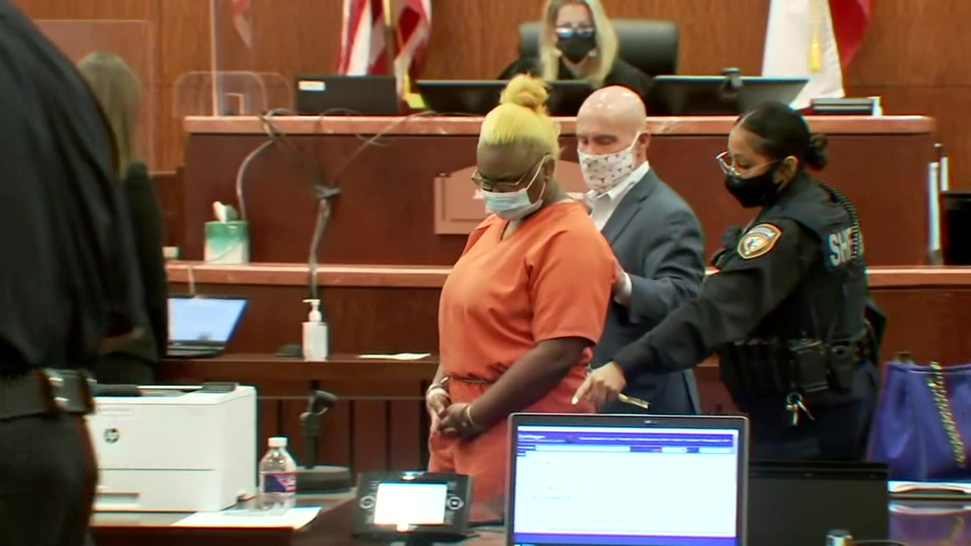 Prosecutor: Mother accused of abandoning children in apartment with ...
