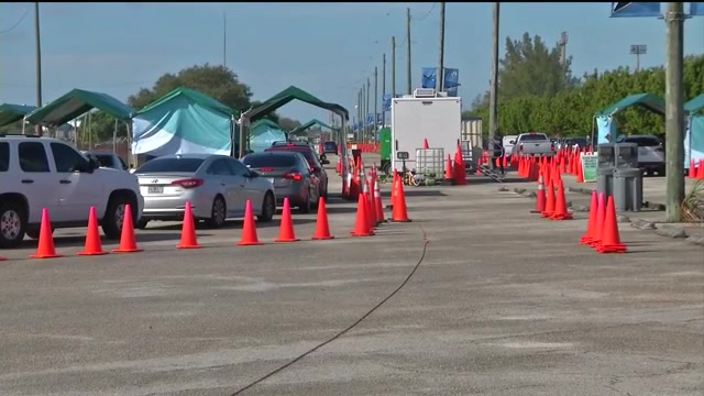 Long Lines Persist At South Florida Testing Sites As Virus Continues To Spread Wsvn 7news Miami News Weather Sports Fort Lauderdale