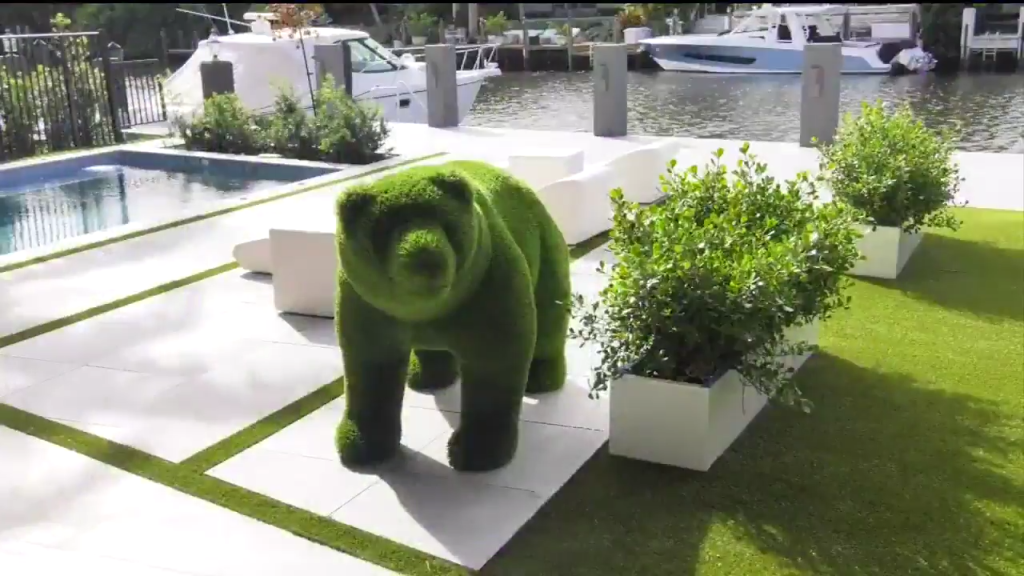 The Plant Guy brings life to plant sculptures at South Florida business – WSVN 7News | Miami News, Weather, Sports | Fort Lauderdale The Plant Guy brings life to plant sculptures at South Florida business – WSVN 7News | Miami News, Weather, Sports | Fort Lauderdale