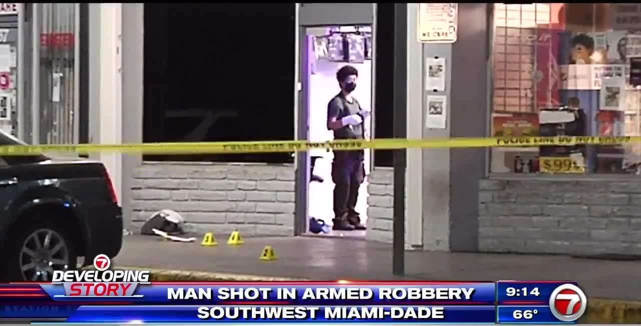 Man airlifted after armed robbery in SW Miami-Dade - WSVN 7News | Miami ...