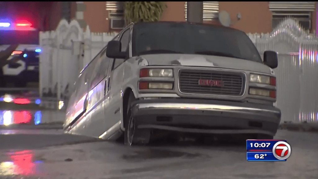 - Floridas News Van sinks through hole in Miami Gardens neighborhood after water main break – WSVN 7News | Miami News, Weather, Sports