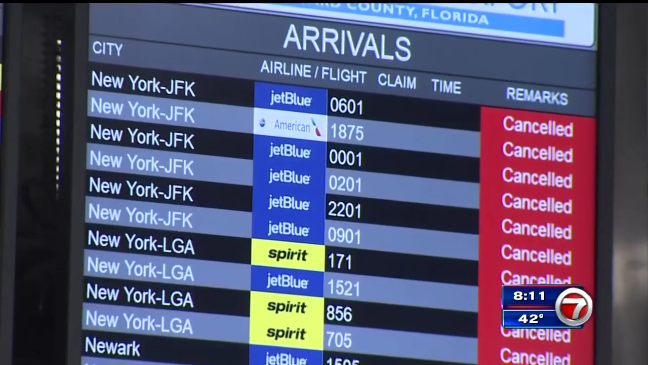 3,500 US flights canceled for Saturday, as winter storm pummels East