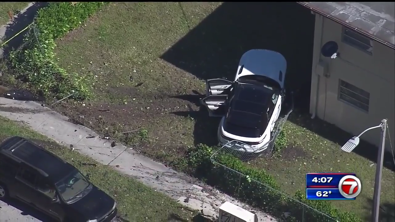 Hit-and-run in Miami leaves 1 dead, 1 hospitalized - WSVN 7News | Miami ...