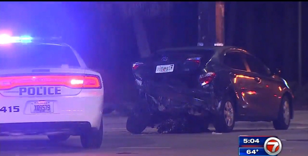 Driver in custody, officer injured after police chase ends near Fort